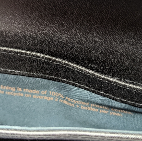 Matt & Nat Black Crossbody Purse - Picture 9 of 13